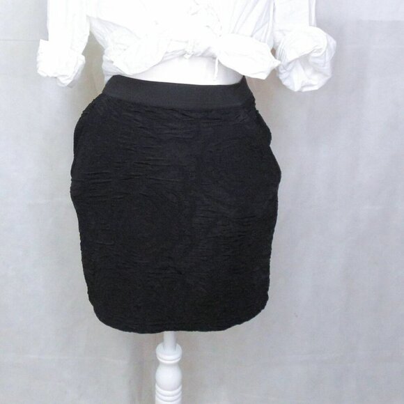 UO Silence +Noise Black Textured Mini Skirt Medium - Picture 1 of 7